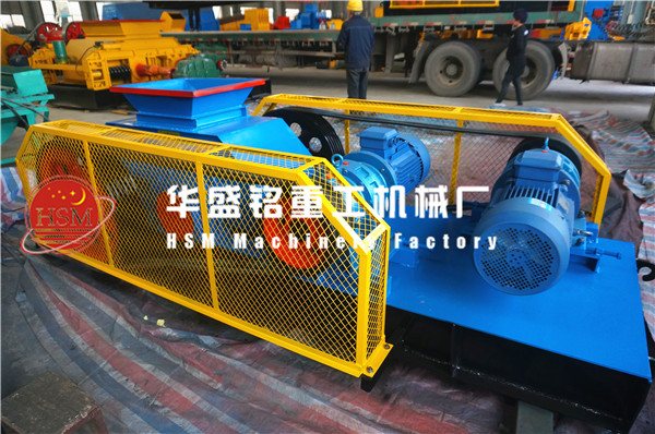 ��݁����C����